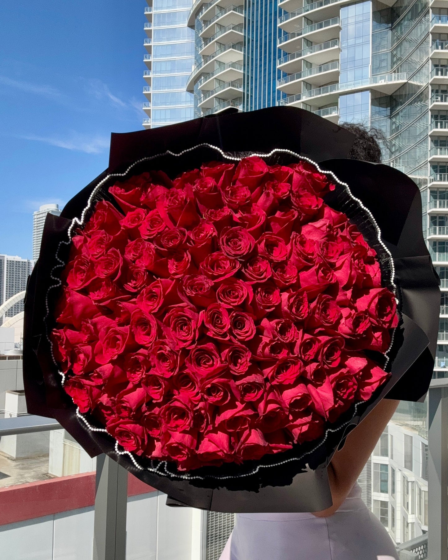 100 Count Long Stem Roses